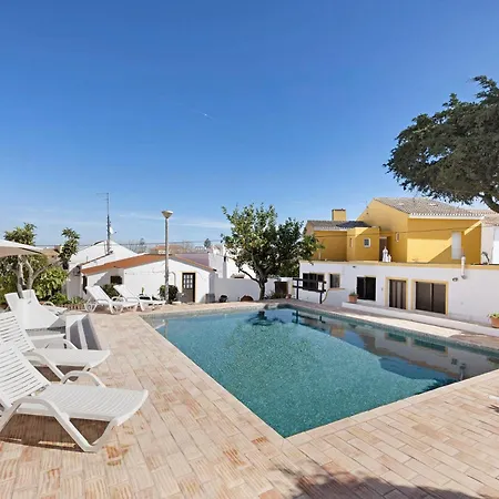 A Cerca - B Lägenhet Lagos